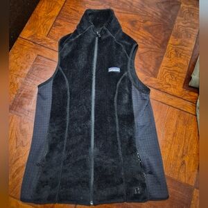 Patagonia R2 Fleece Vest Women’s Small Black Polartec Thermal Pro 25130 SP19